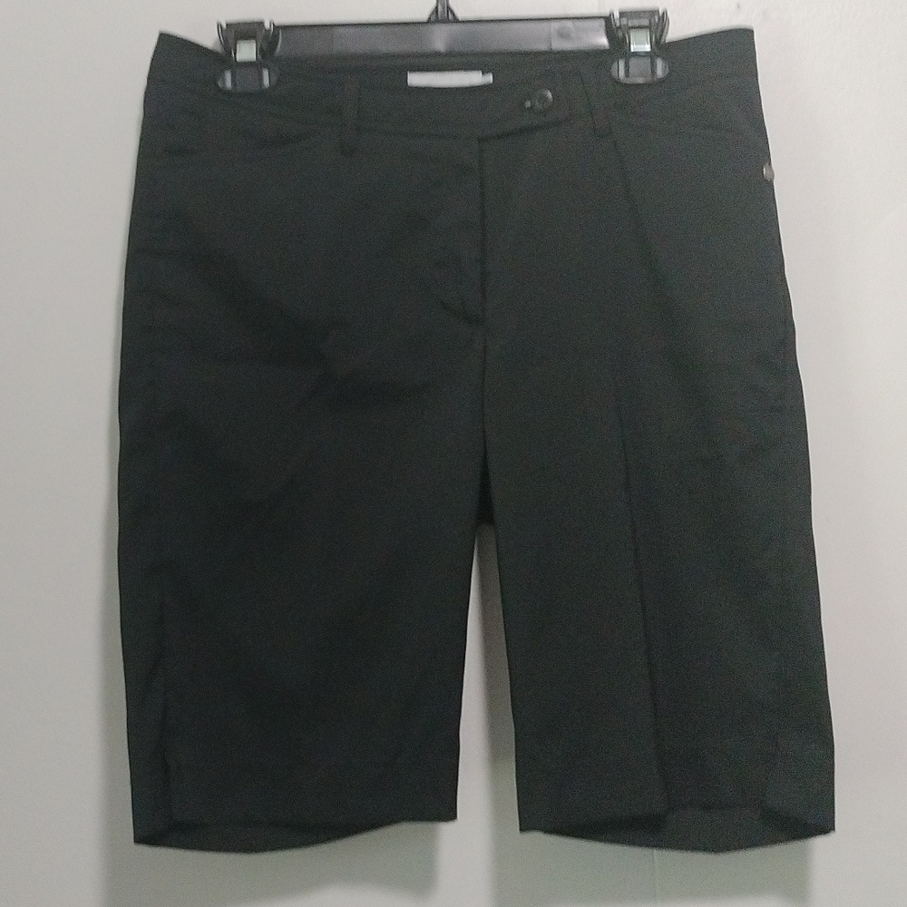 Cracked Wheat shorts size 6